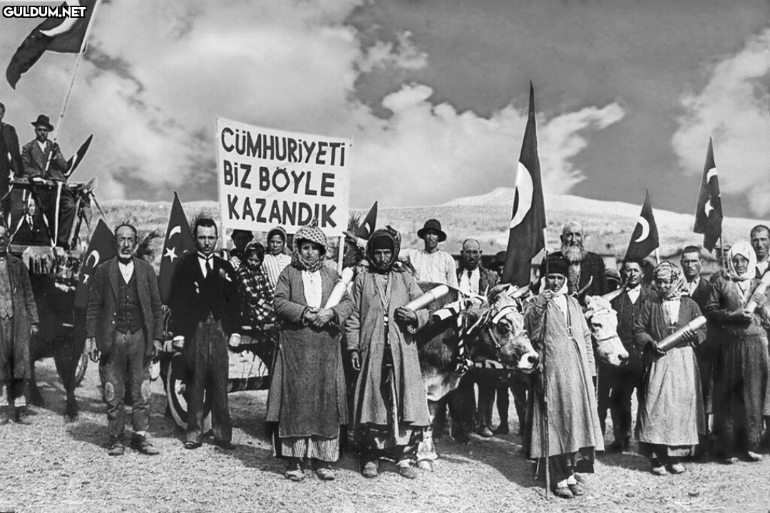 CUMHURİYETİ BİZ BÖYLE...