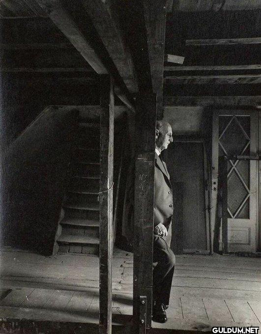 9. Anne Frank’s father,...