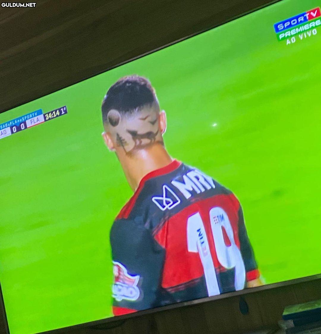 Futbol topuna göz dikeni...