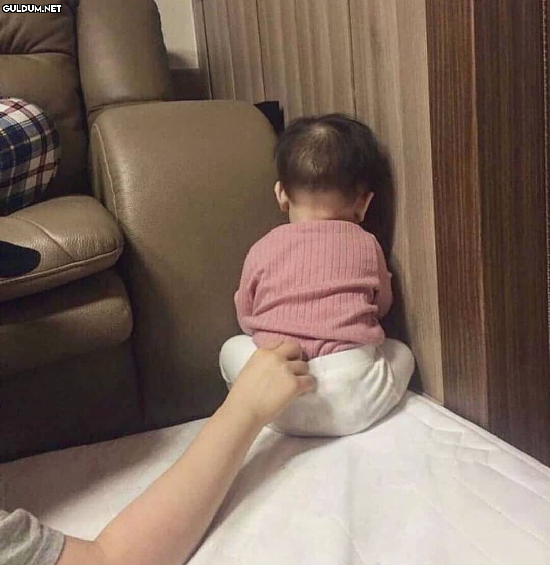 RT @cocuktrr: Küsmüş :(    Kaynak