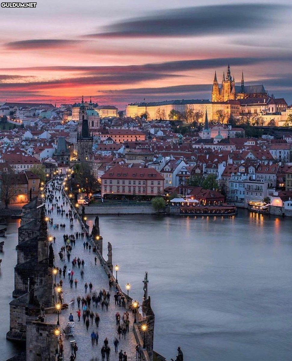RT @kesingidilmeli: Prag,...