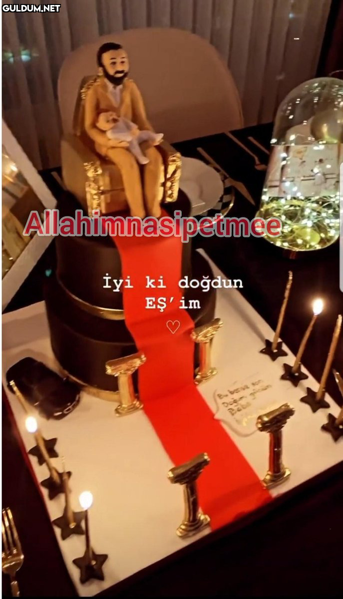 Pastanın siyasi görüşü var...