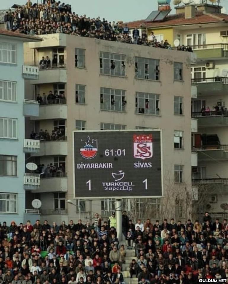 Şu şekil maç izlemeye o...