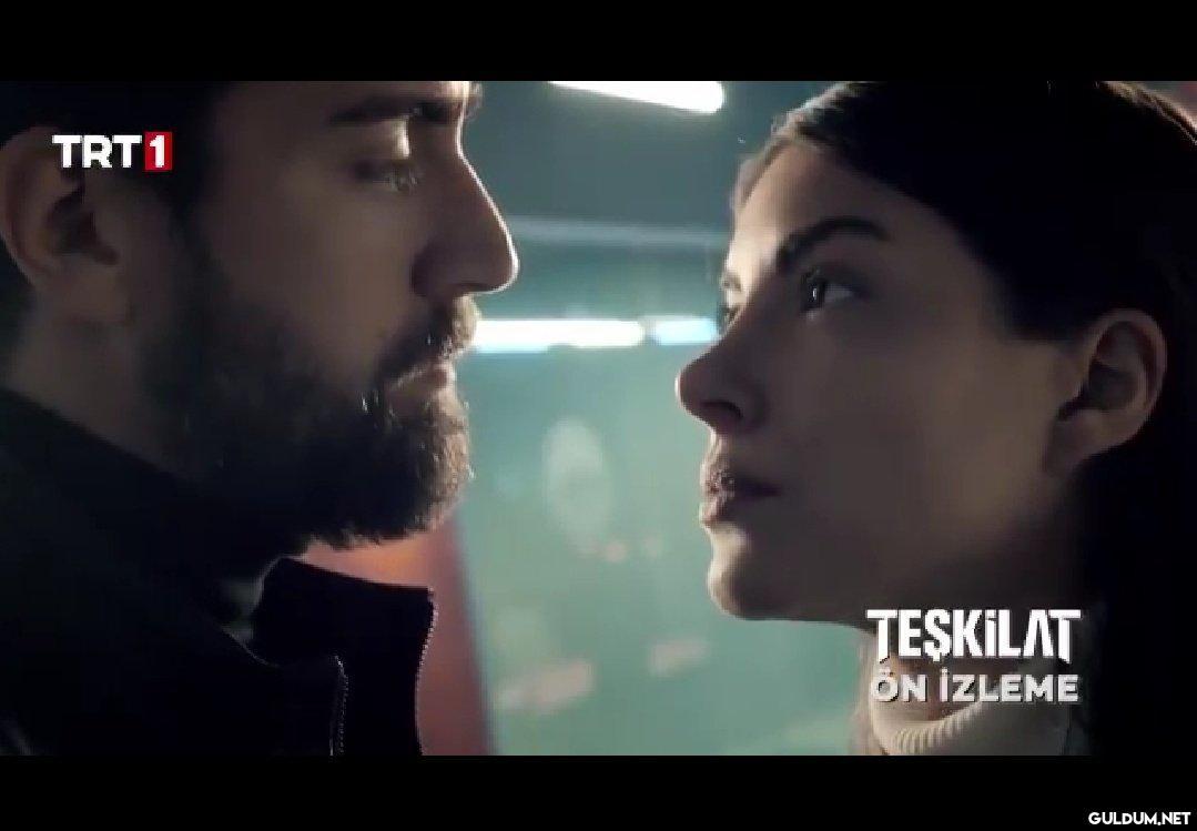 Kızın bir anda boyu uzamış...