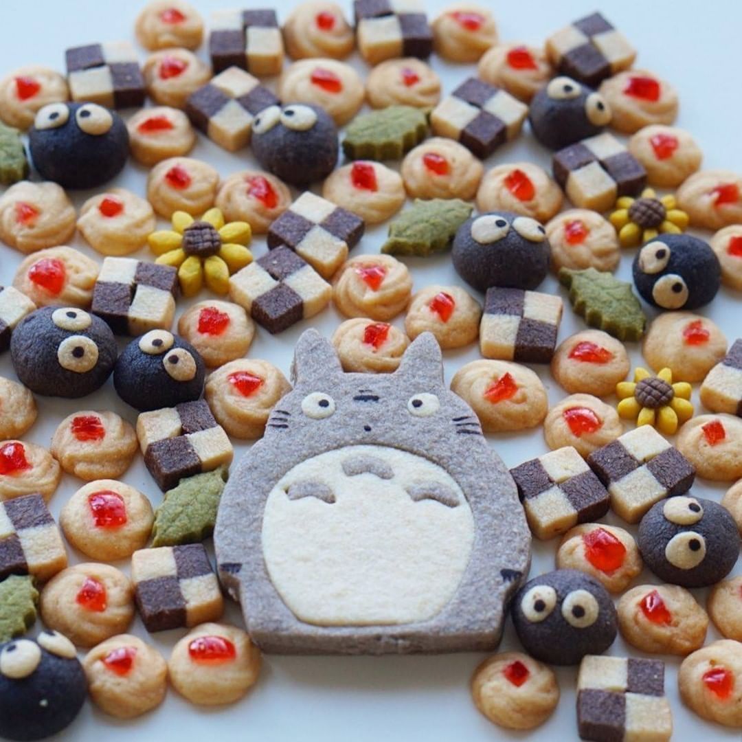 Totoro temalı kurabiyeler...