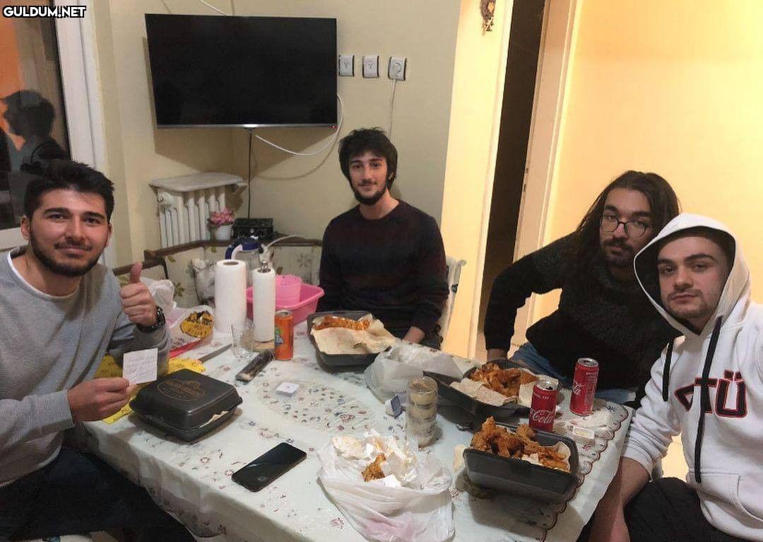 Prenseslere bakın 😂...