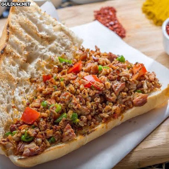 Hangisi senin tarzın 🥰  Kaynak