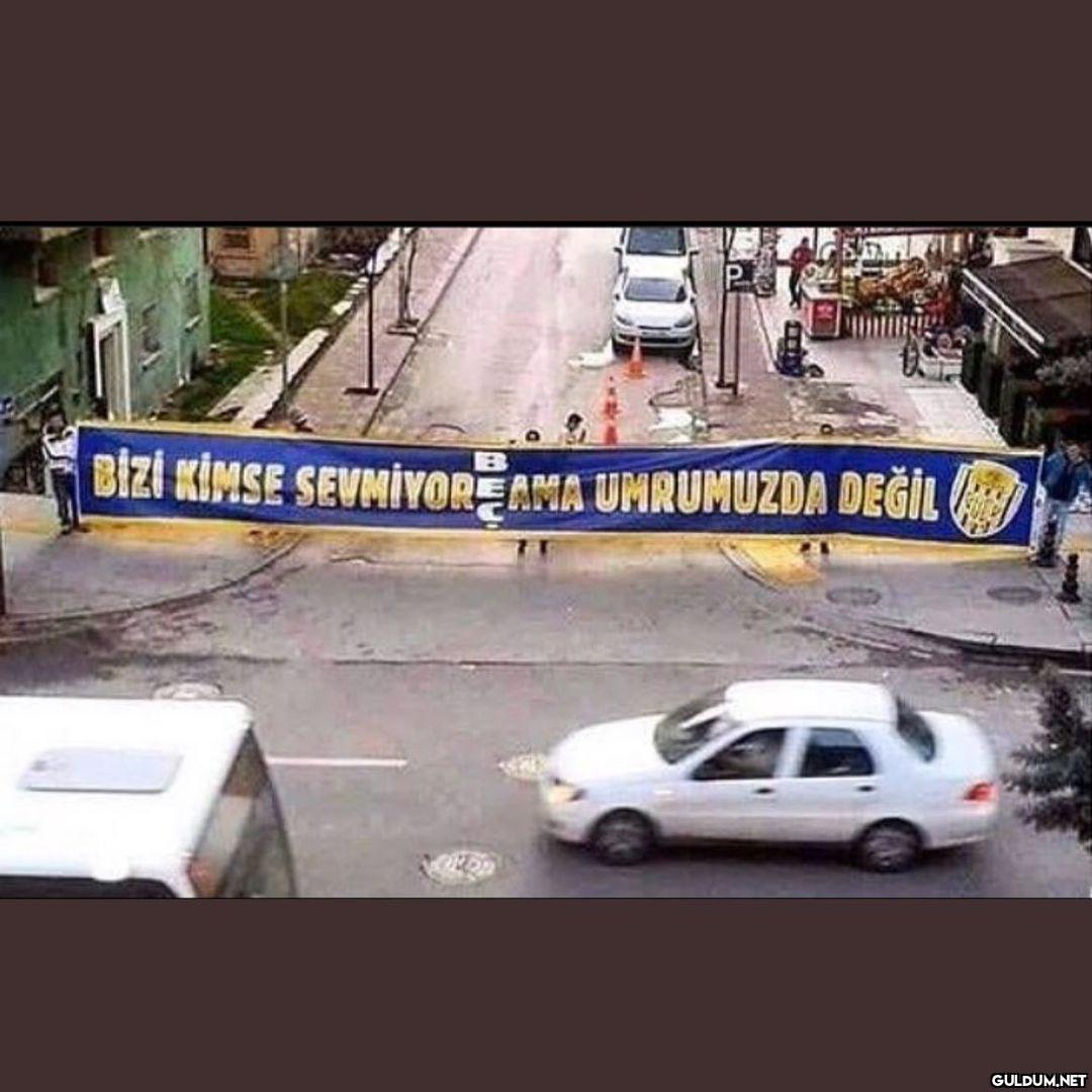 BİZİ KİMSE SEVMİYOREAMA...