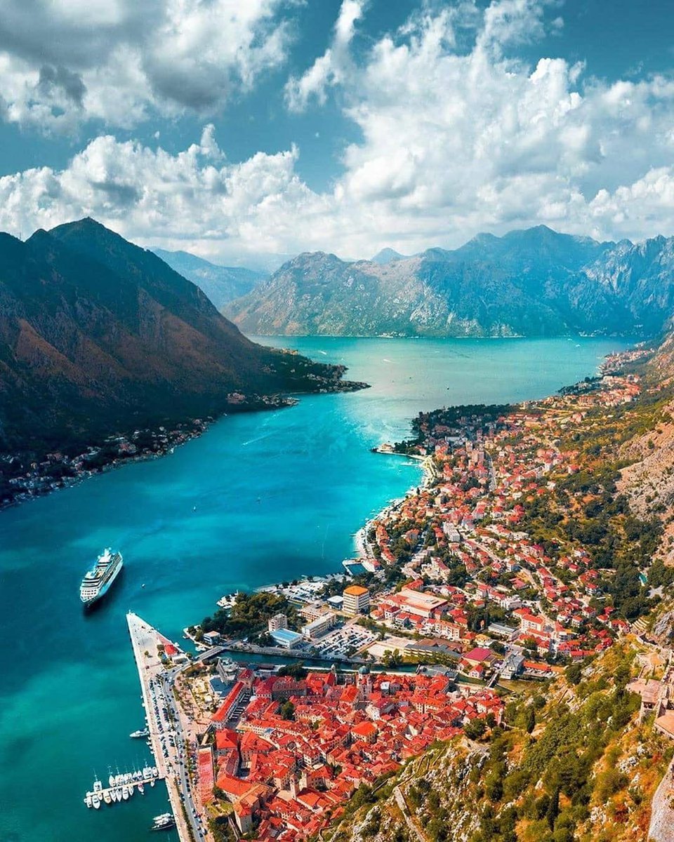 📍Montenegro, Karadağ.    Kaynak
