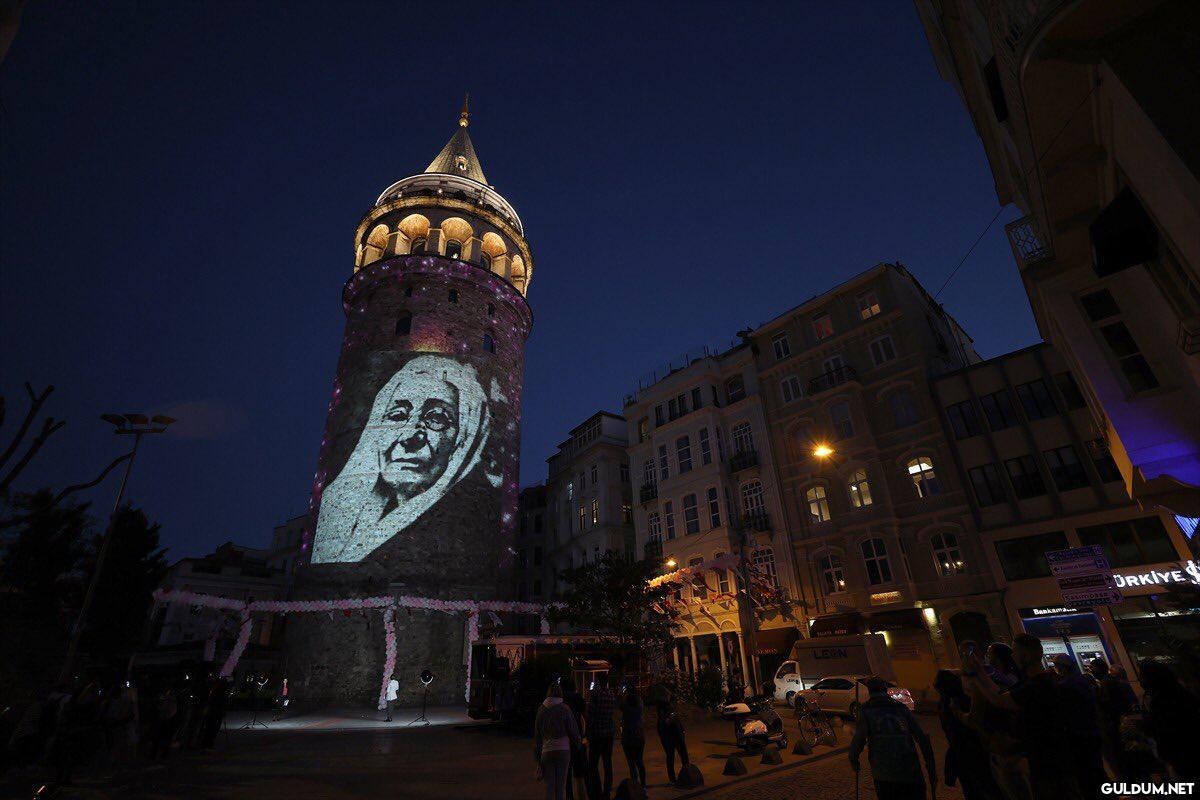 Galata Kulesi'ne Zübeyde...