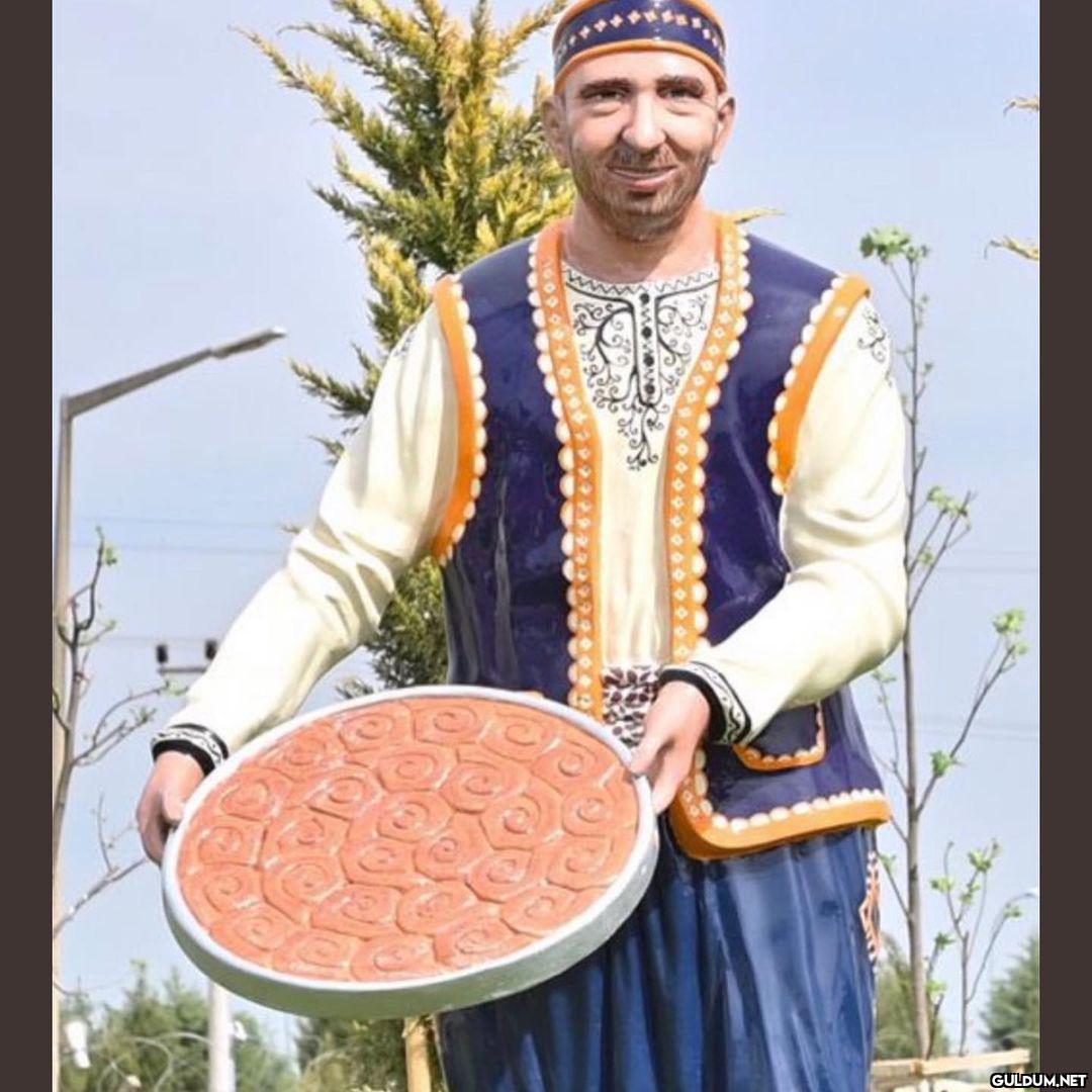 Kim yaptı bu heykeli...