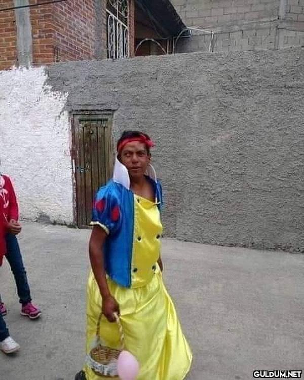 anlamsız fotoğraflar 79713  Kaynak