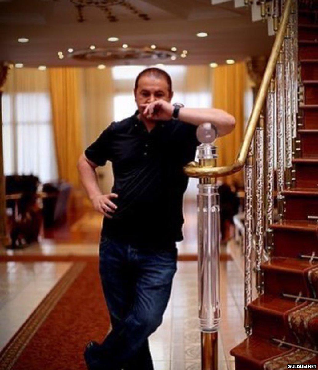 şöyle bir gece oluyor    Kaynak