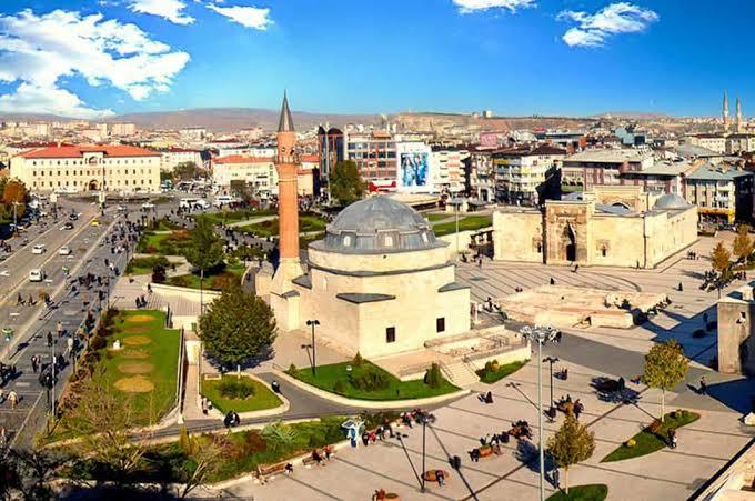 sivas/merkez   ...