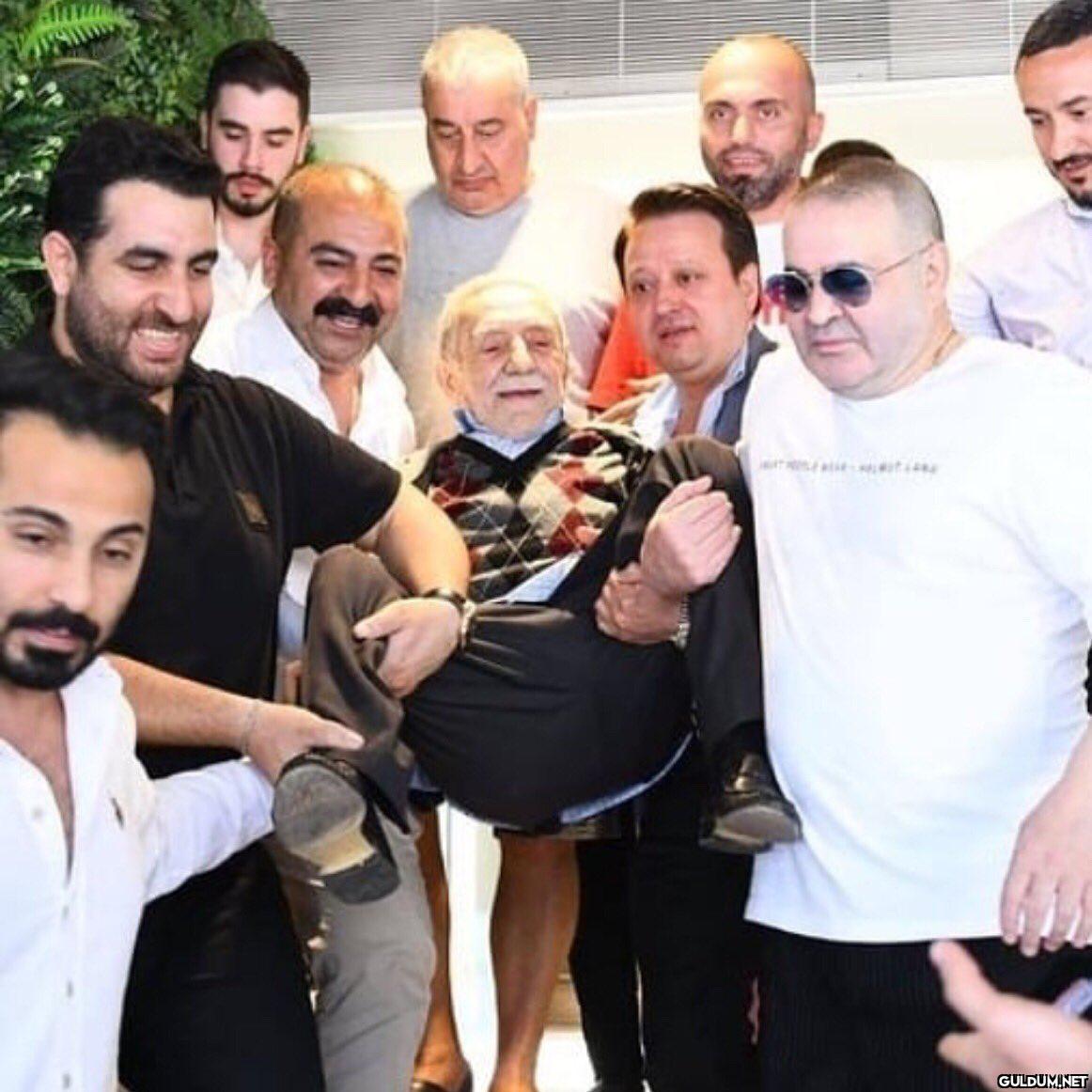 çoluk çocuğun elinde...