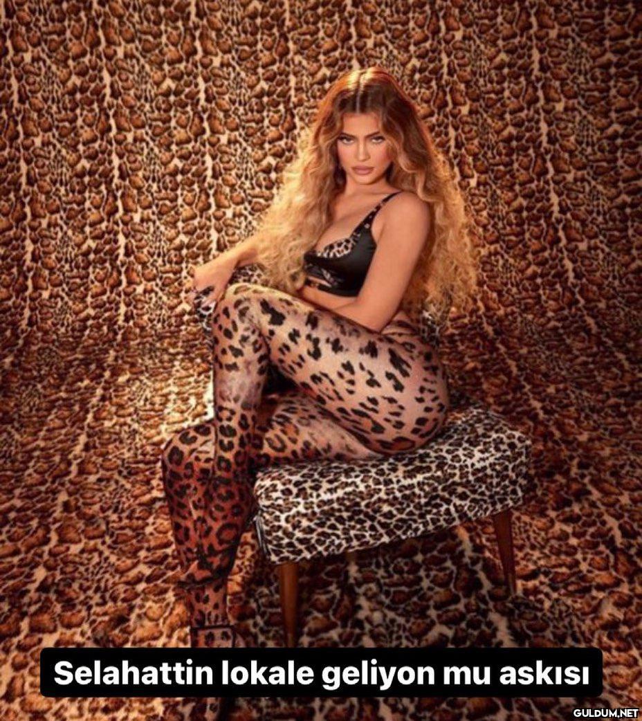 Selahattin lokale geliyon mu askısı