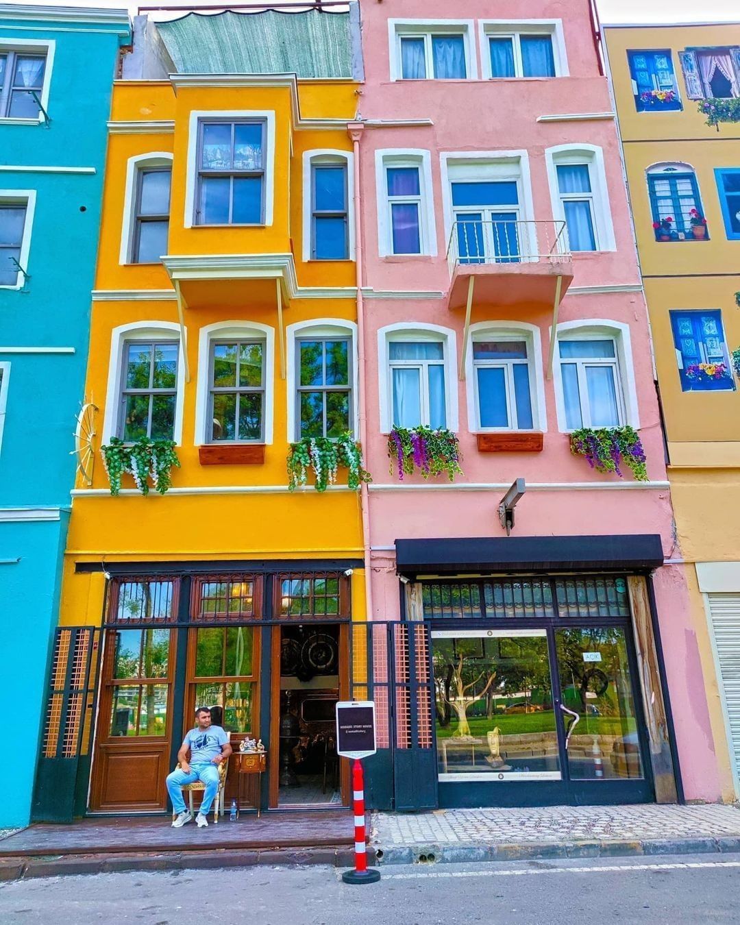 Colourful streets 🌈 Follow...