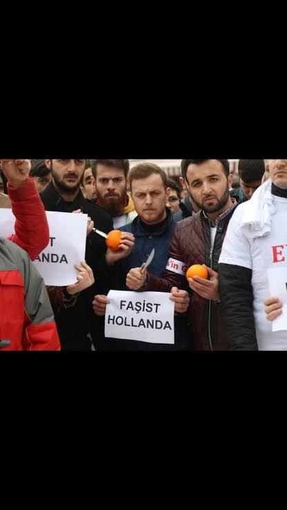 E T ANDA in FAŞİST...
