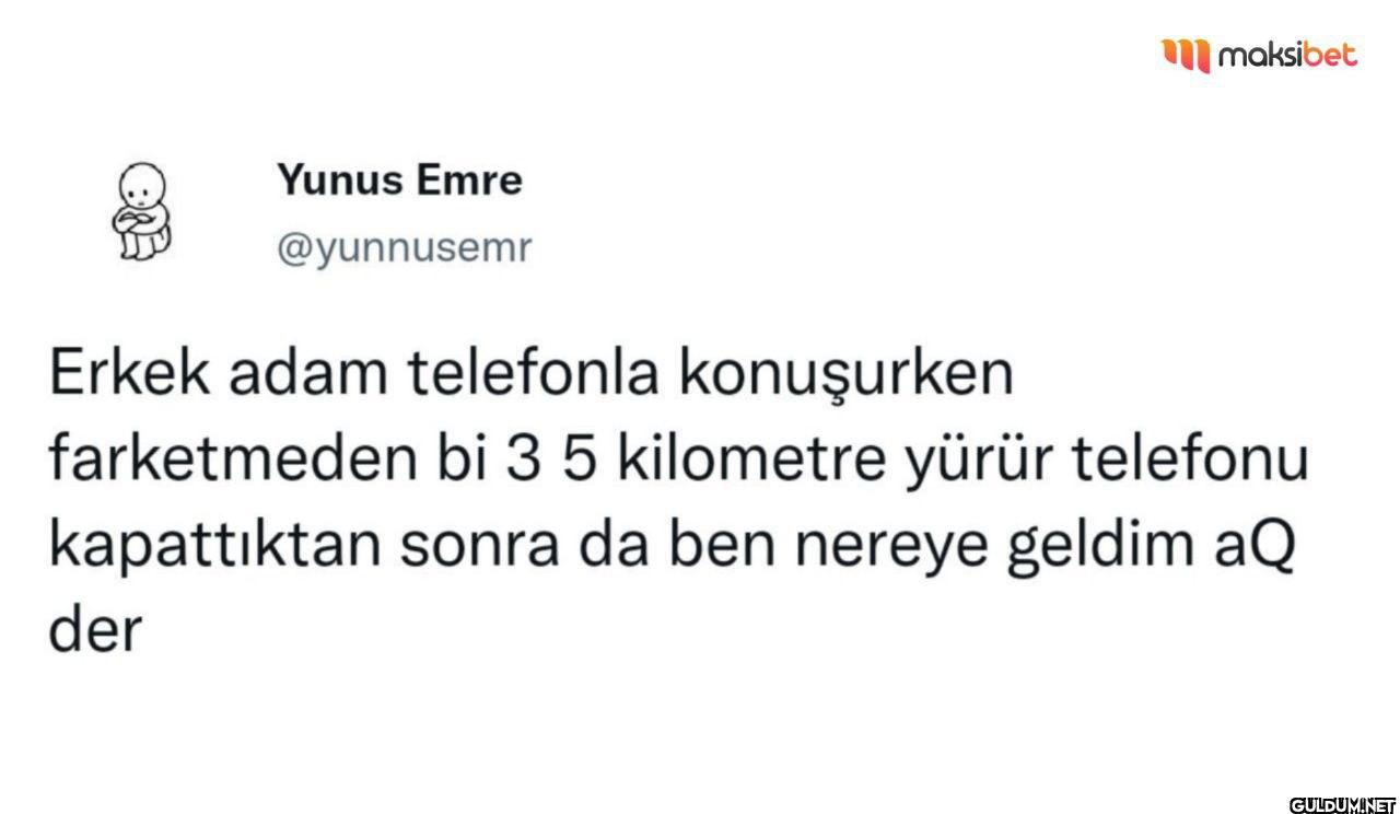 Erkek adam telefonla...