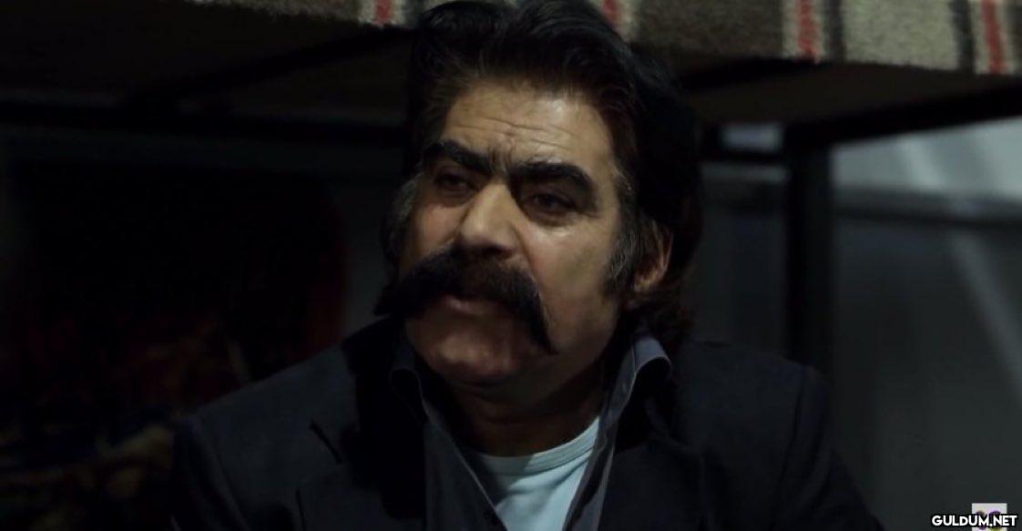 - siz nerelisiniz ağam +...
