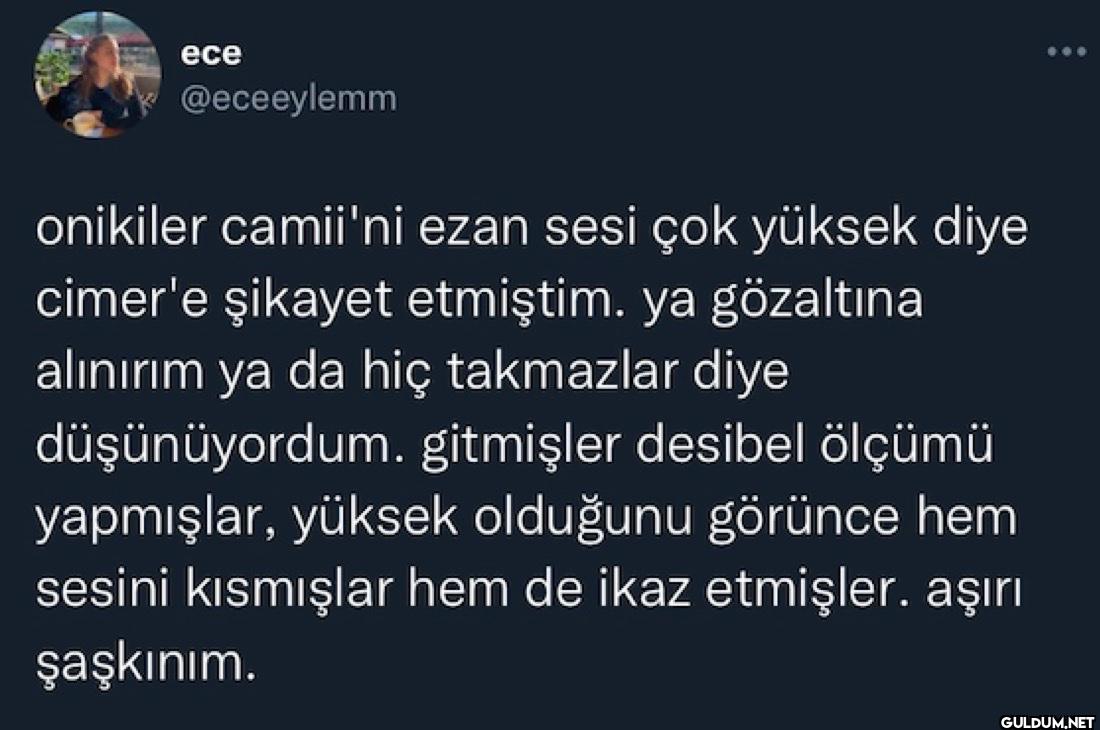 onikiler camii'ni ezan...