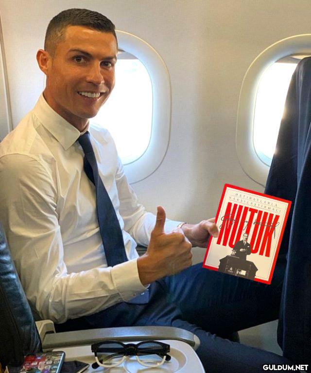 Ronaldo Nutuk 📚  Ξ 0.5...