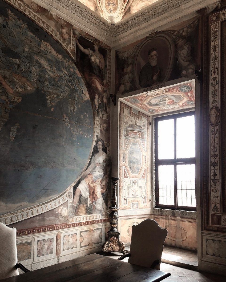 İtalya'daki Villa Farnese...