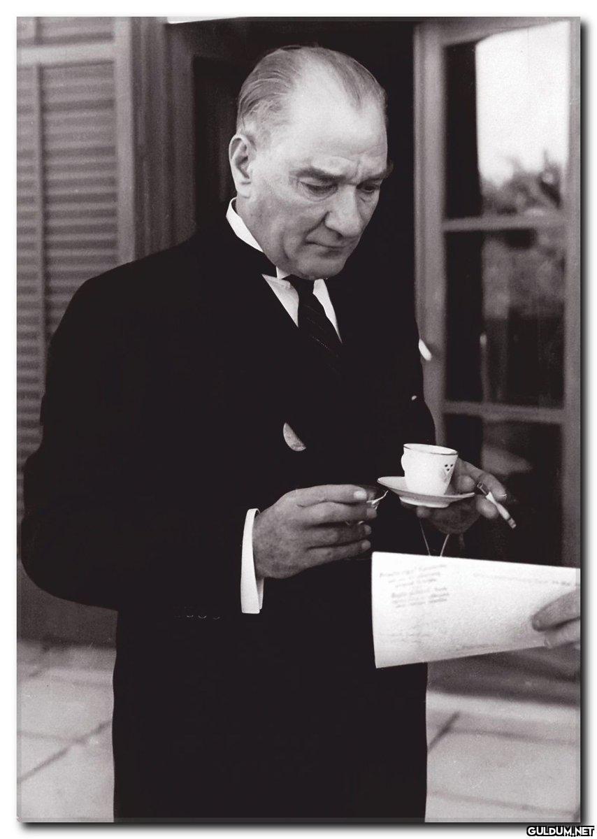 Geceye bir Mustafa Kemal...