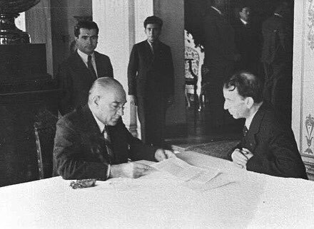1936, Mustafa Kemal...