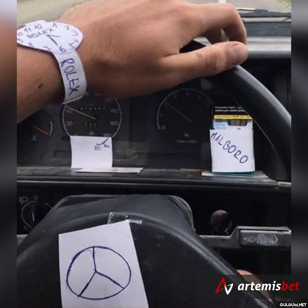 şekil şukul yapmayı seven...