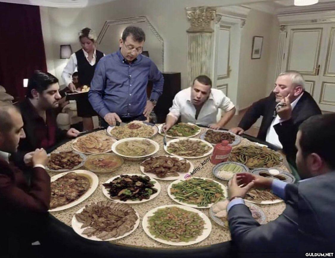 Ekrem bey bi parça ekmek...