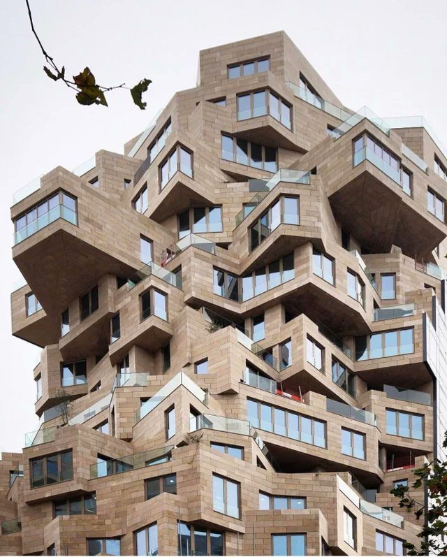 Amsterdam'da bir apartman....