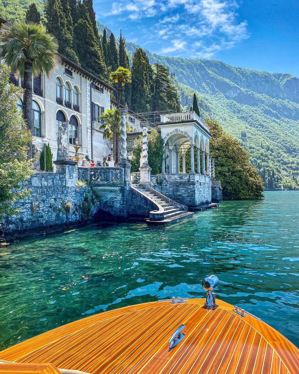 Como Gölü, İtalya.    Kaynak