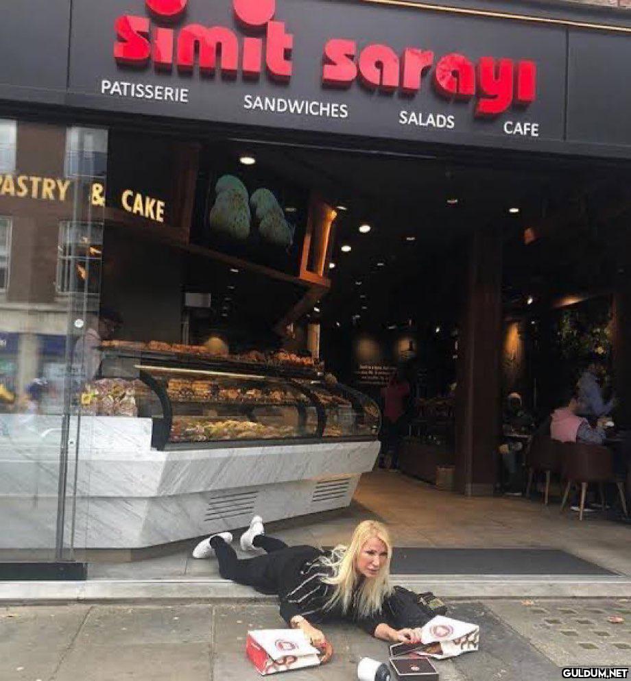 Gerekirse simit yiy——  mit...