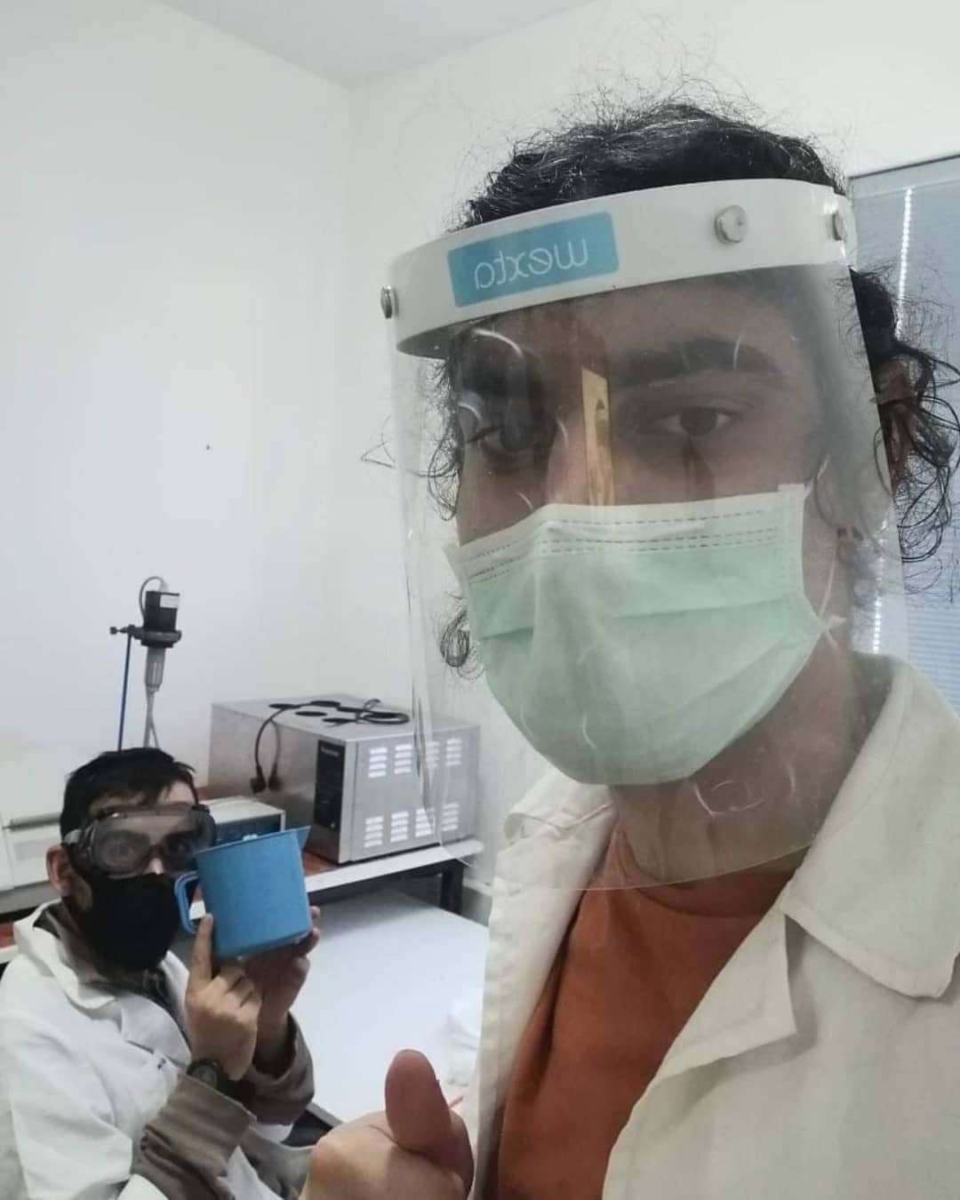 İnsanlık için çalışan...