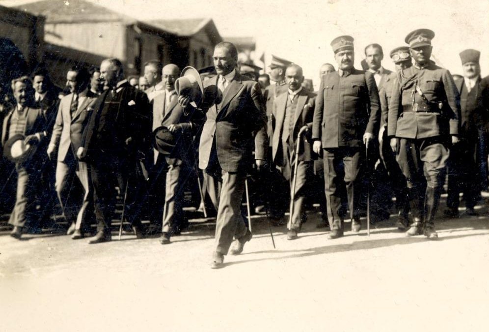 #Atatürk'ün Ankara'ya...