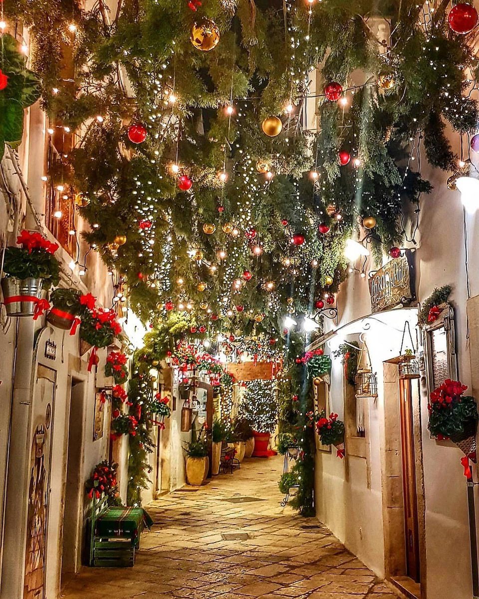 🇮🇹İtalya'da yılbaşı..    Kaynak