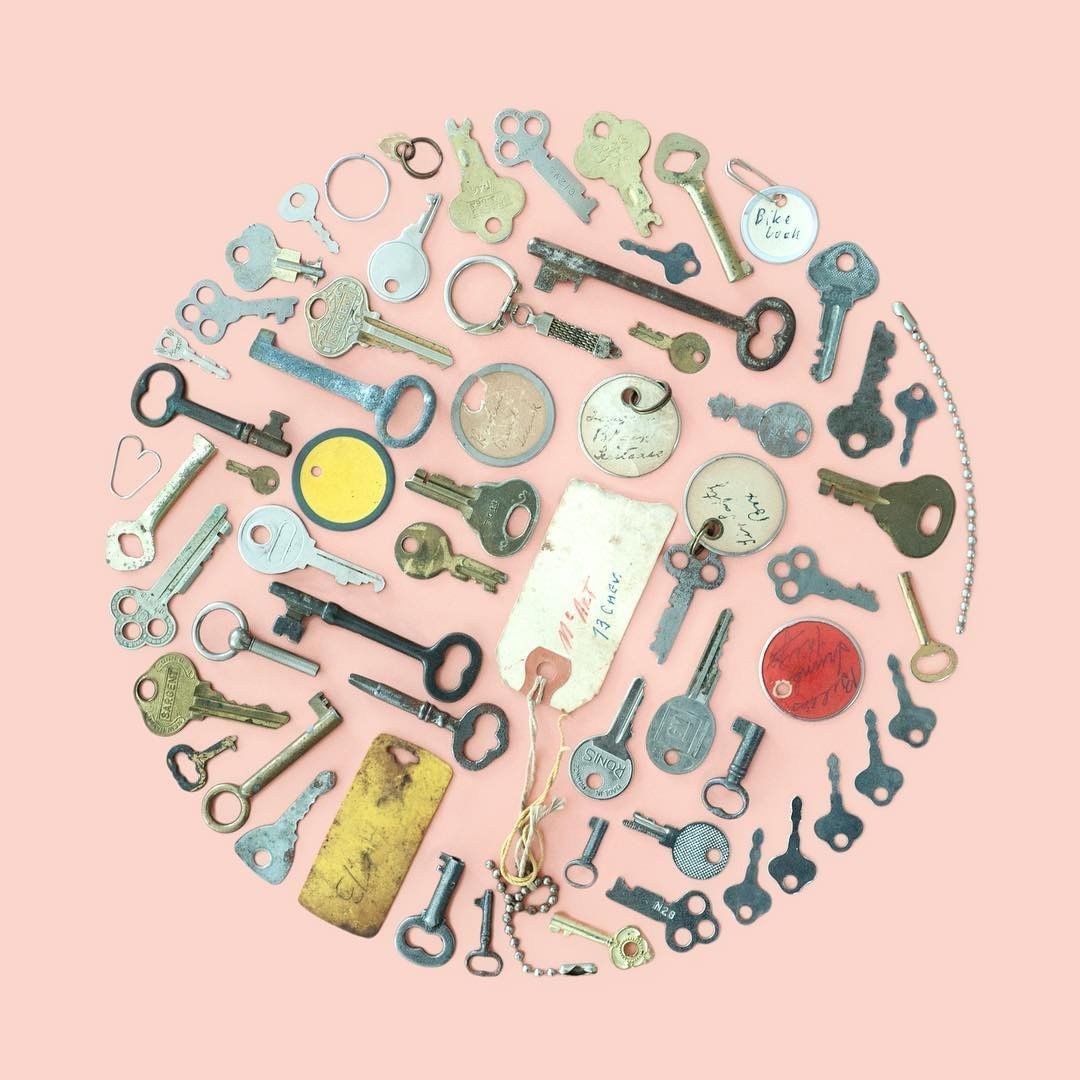 Flat lay x geometry✨ 📸...