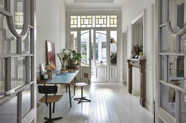 Tarihi bir daire. Antwerp,...