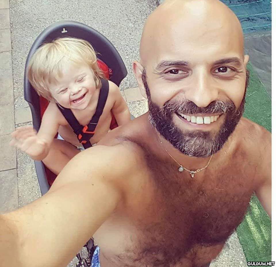 Paramparçayim🥺    Gelecek...