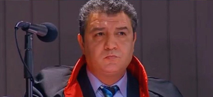 Aile Şerefi filmindeki...