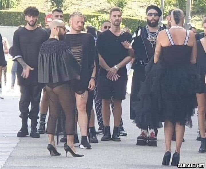 anlamsız fotoğraflar 4449  Kaynak