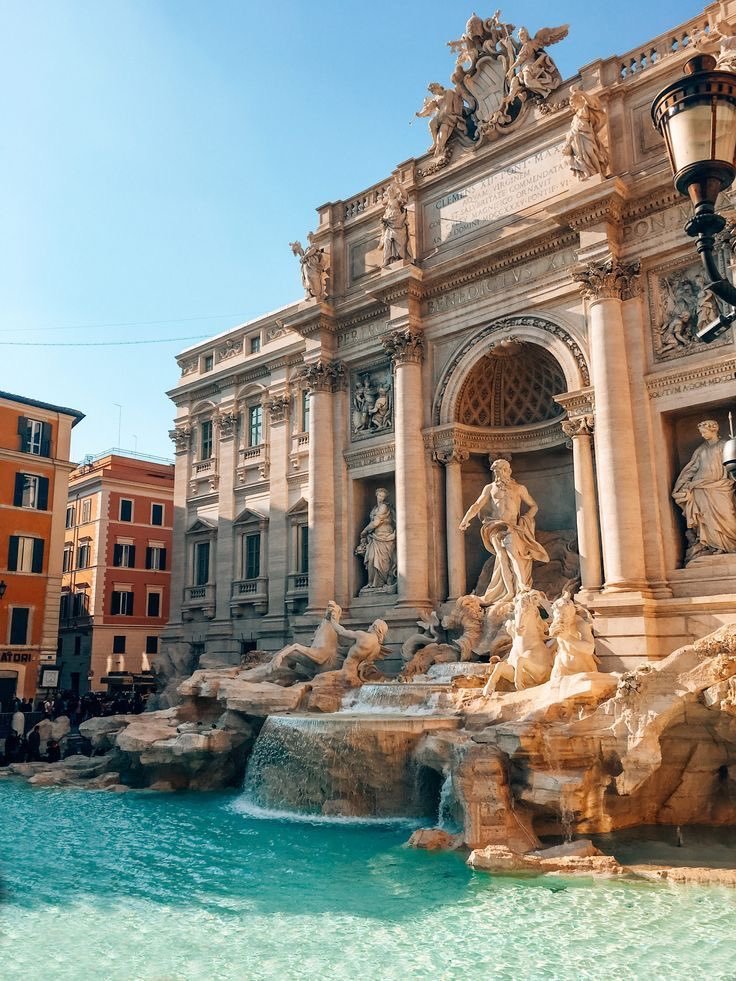Muazzam mimarisiyle Roma.....