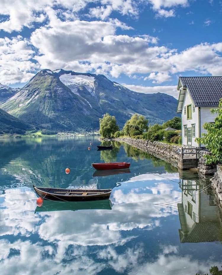 Norveç🇧🇻    Yニーー ニニニ    Kaynak