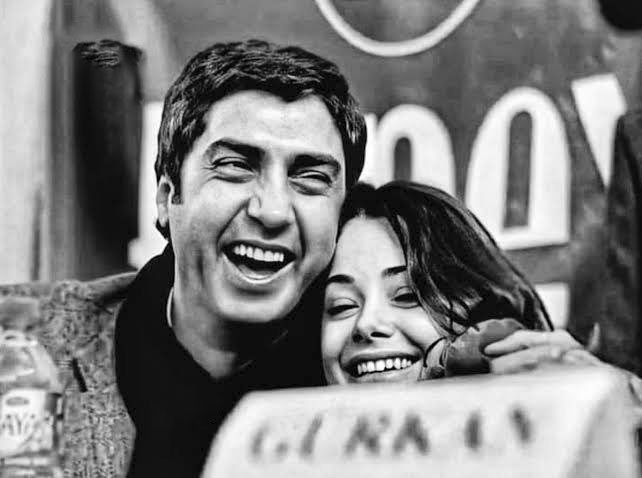 İyi geceler    AY GERK AN    Kaynak