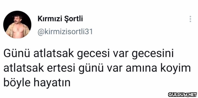 Kırmızi Şortli...