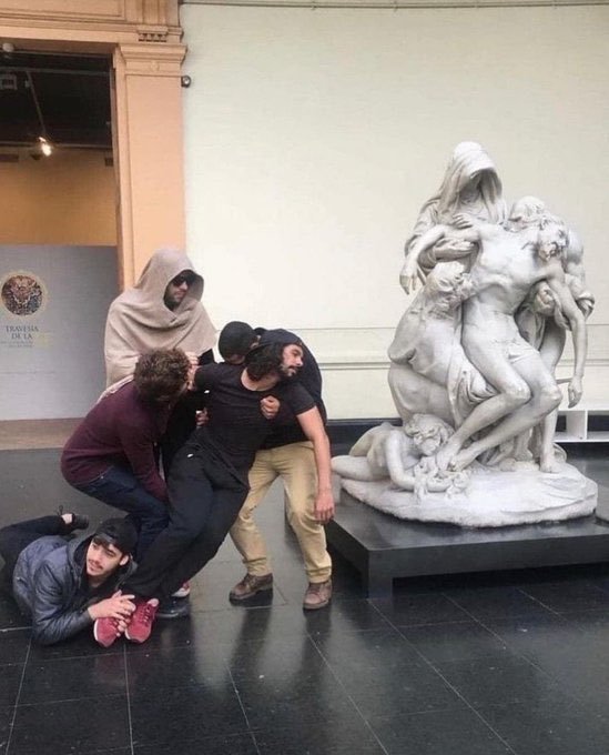 Benzer işler    TRAVESIA    Kaynak