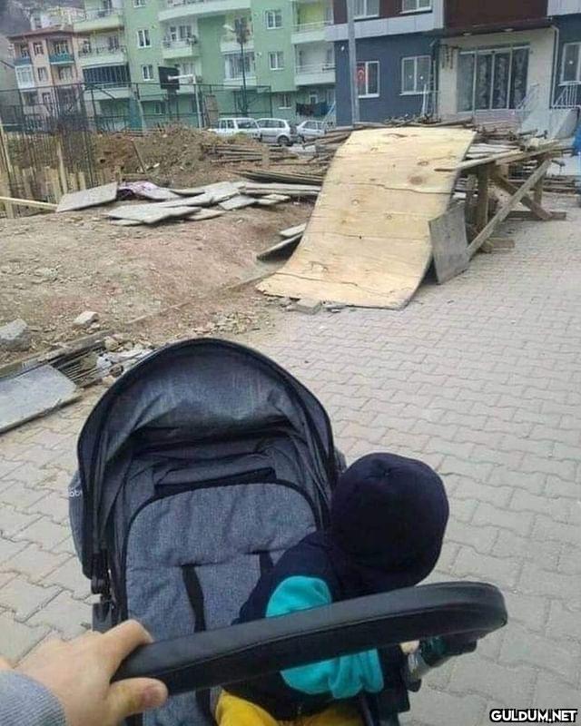 anlamsız fotoğraflar 2556  Kaynak