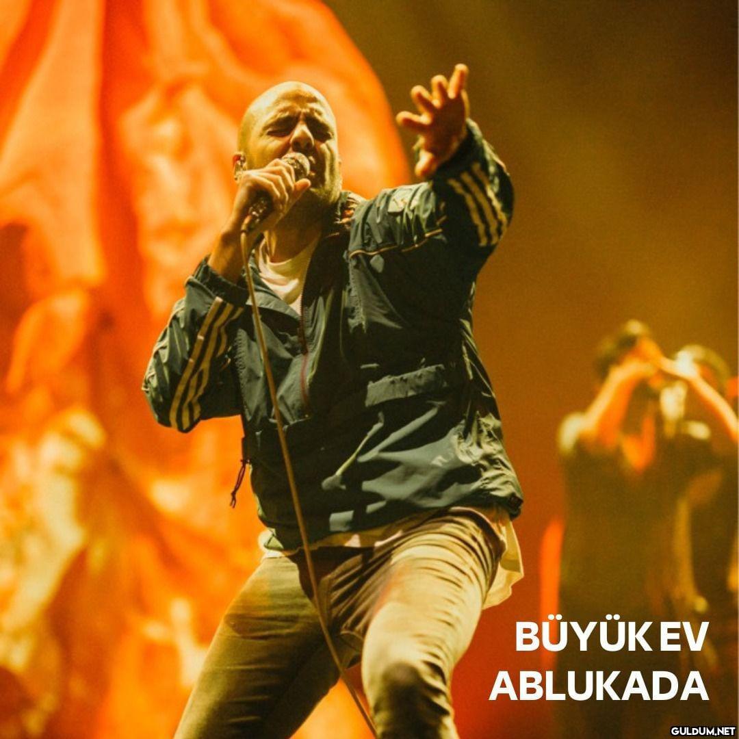 Bu konserlere beraber...