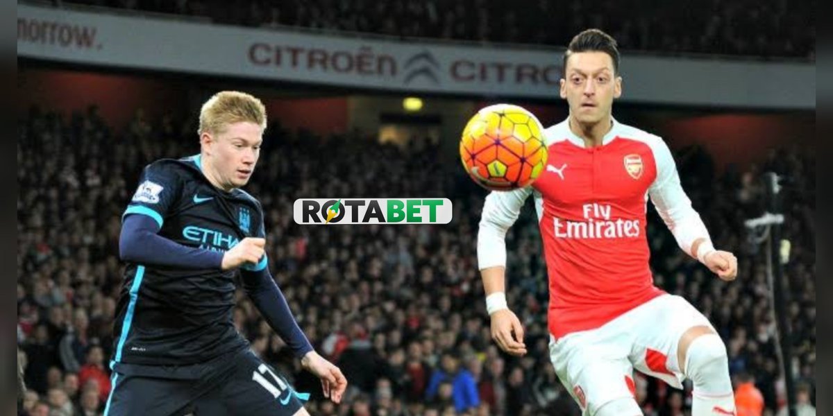Kevin De Bruyne - Mesut...